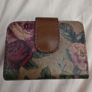 Patricia Nash Bifold Wallet
